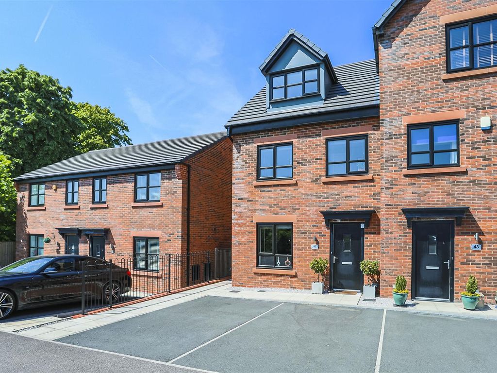 3 bed semidetached house for sale in Scholars Avenue, Salford M6 Zoopla