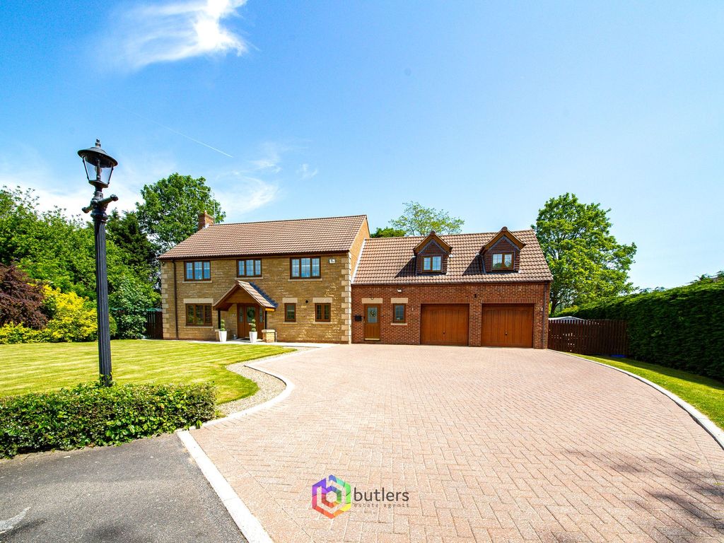 5 bed detached house for sale in Norbriggs Road, Mastin Moor S43 Zoopla