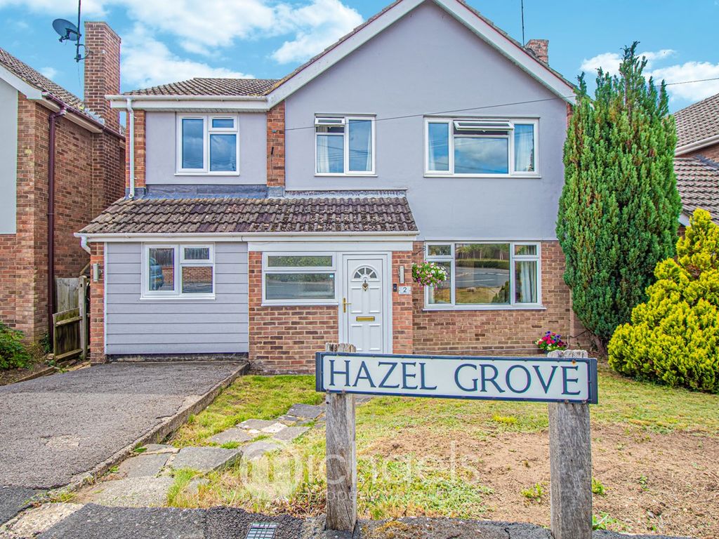 5 bed detached house for sale in Hazel Grove, Braintree CM7, £475,000