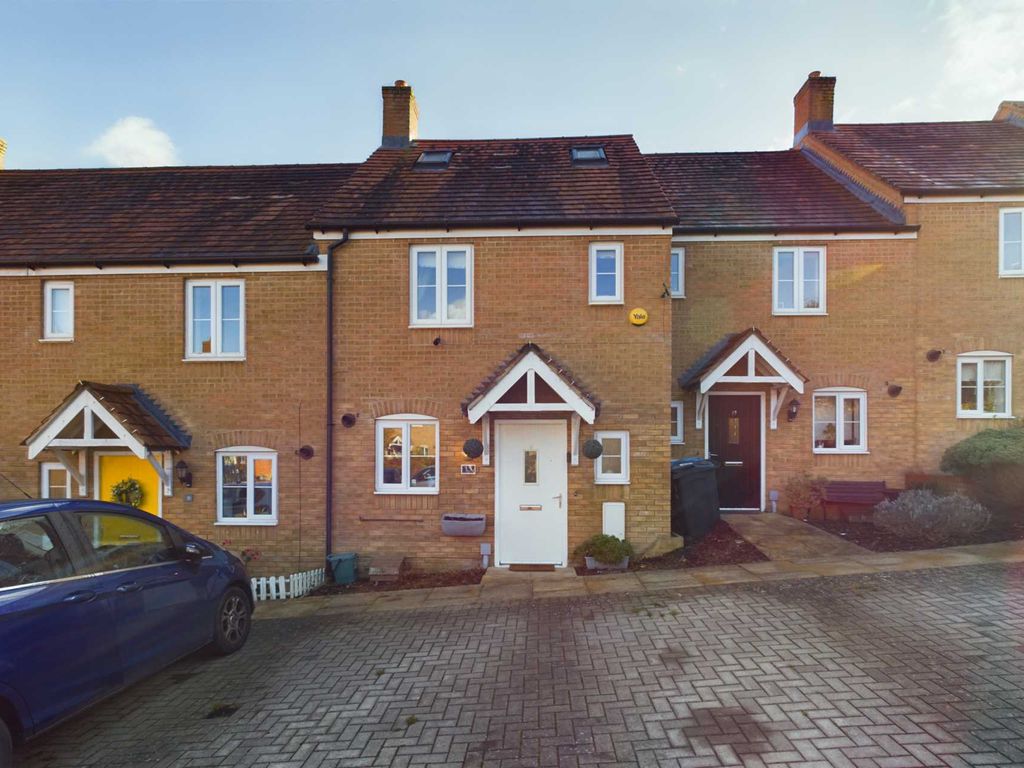 3 bed property for sale in Bunting Close, Apsley HP3, £450,000 Zoopla