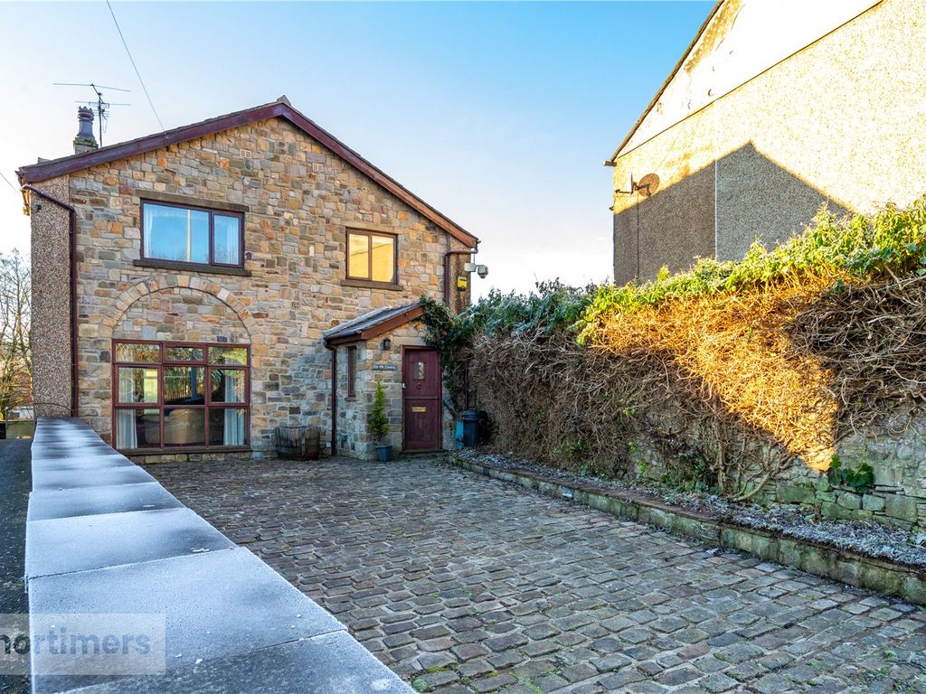 4 bed detached house for sale in Stanhill Lane, Oswaldtwistle