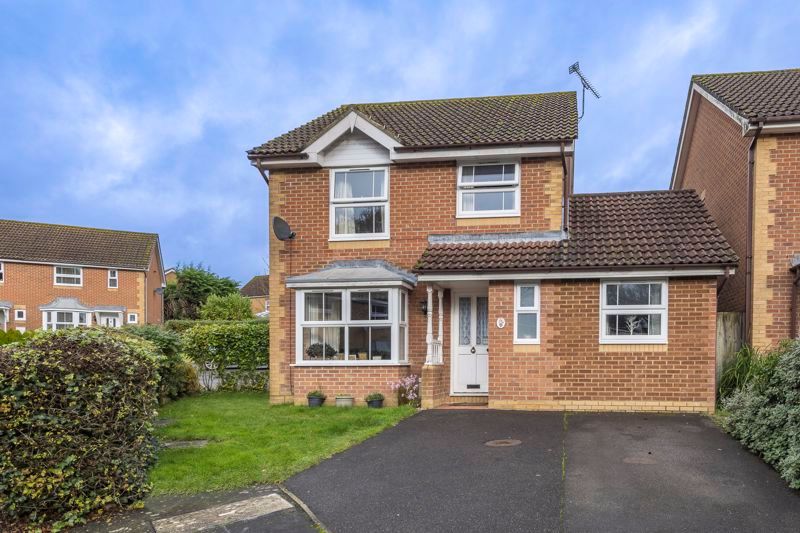 4 bed detached house for sale in New Barn Lane, Ridgewood, Uckfield