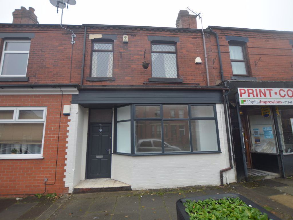 2 bed flat to rent in Park Road, Wigan WN6 Zoopla