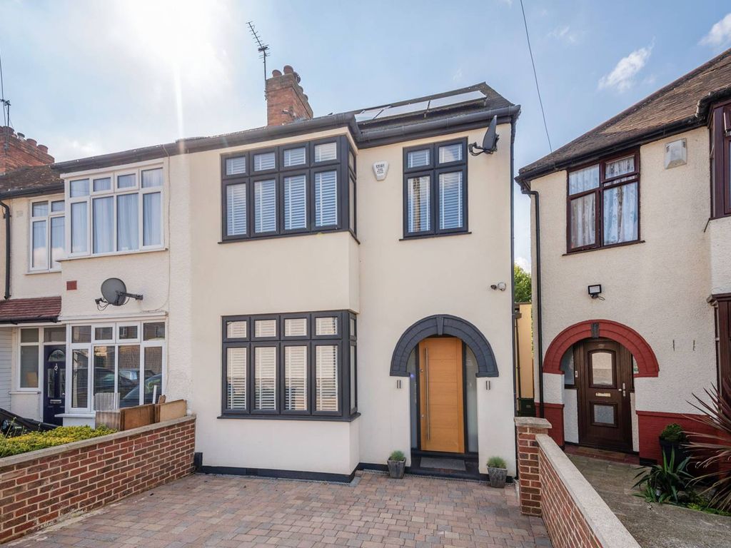 4 bed end terrace house to rent in Morley Road, Sutton SM3 Zoopla