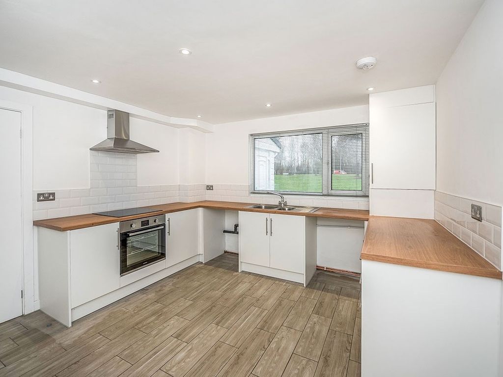 3 bed terraced house to rent in Thurston, Skelmersdale, Lancashire WN8