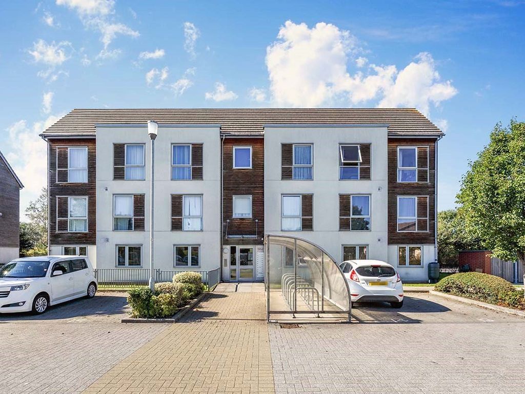 2 bed flat to rent in Dulcie Close, Greenhithe, Kent DA9 Zoopla