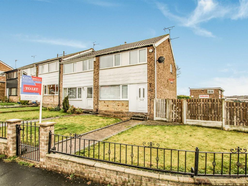 3 bed town house to rent in Lower Wortley Road, Wortley, Leeds LS12, £995 pcm Zoopla