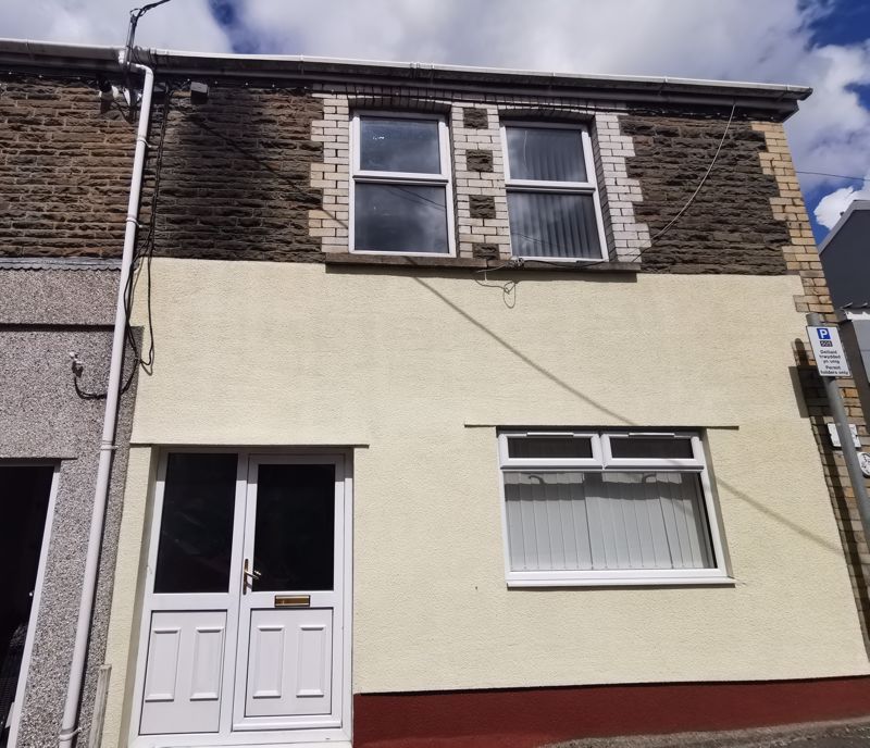 1 bed flat to rent in Van Road, Caerphilly CF83, £750 pcm Zoopla