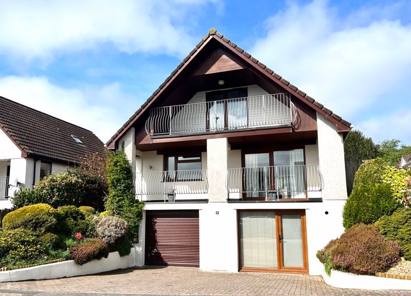 5 bed detached house for sale in Hillcrest Close, St. Columb TR9, £