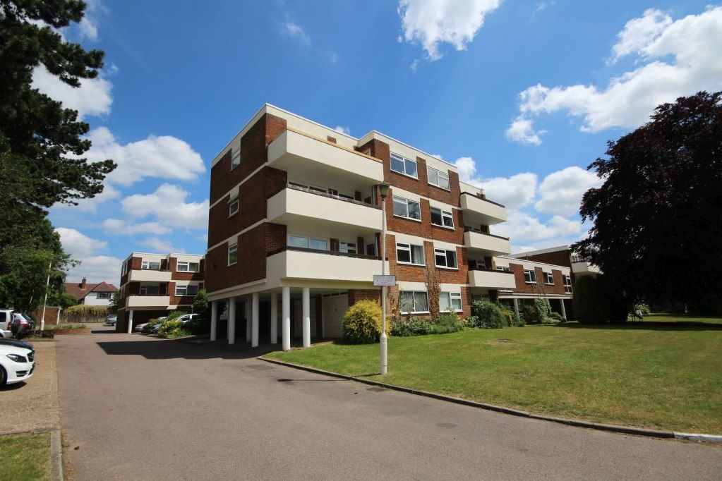 2 bed flat to rent in Carlton Road, Harpenden, Harpenden AL5 Zoopla