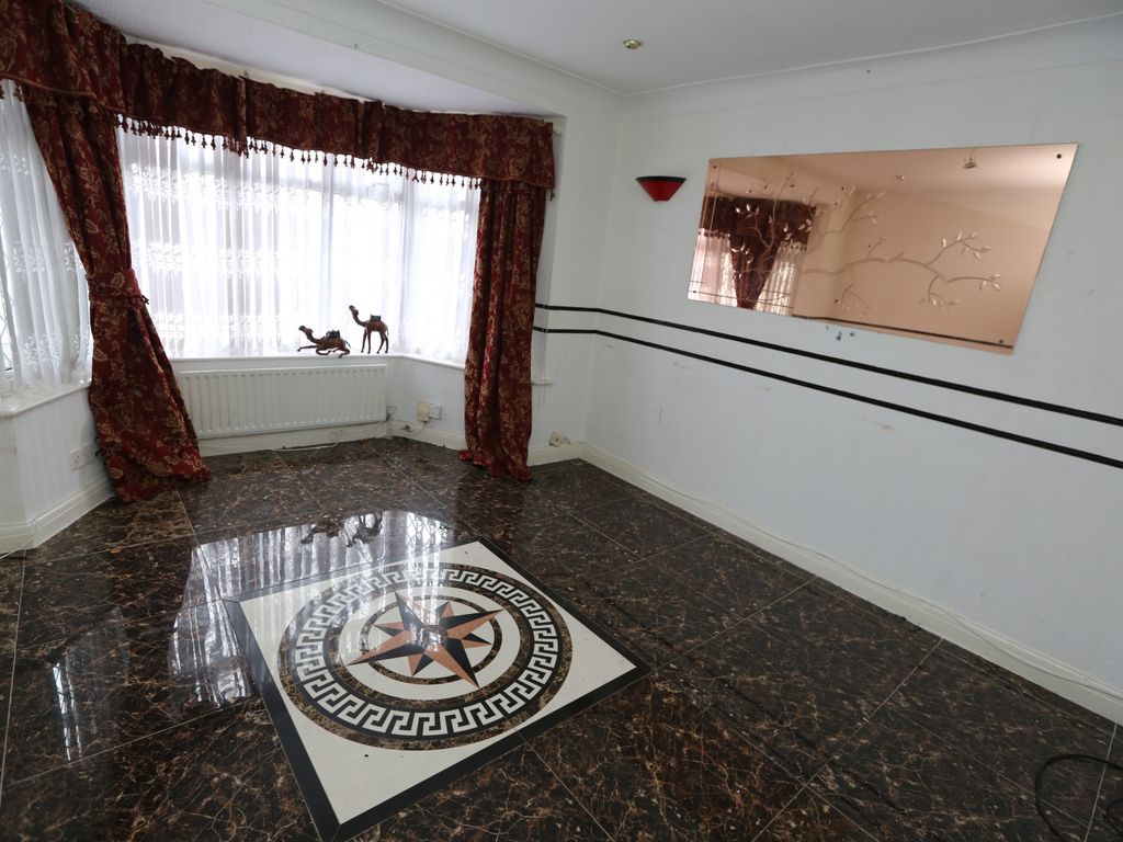 5 bed terraced house for sale in Whitton Avenue East, Greenford UB6