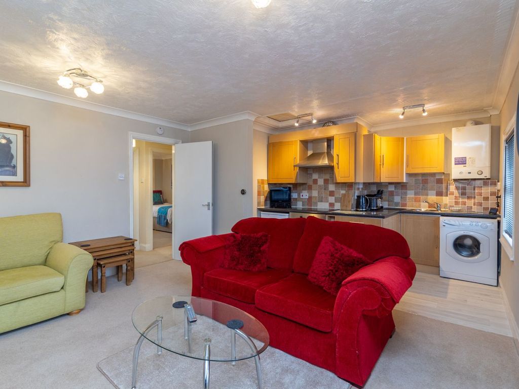 96 Midland Road, Bedford MK40  