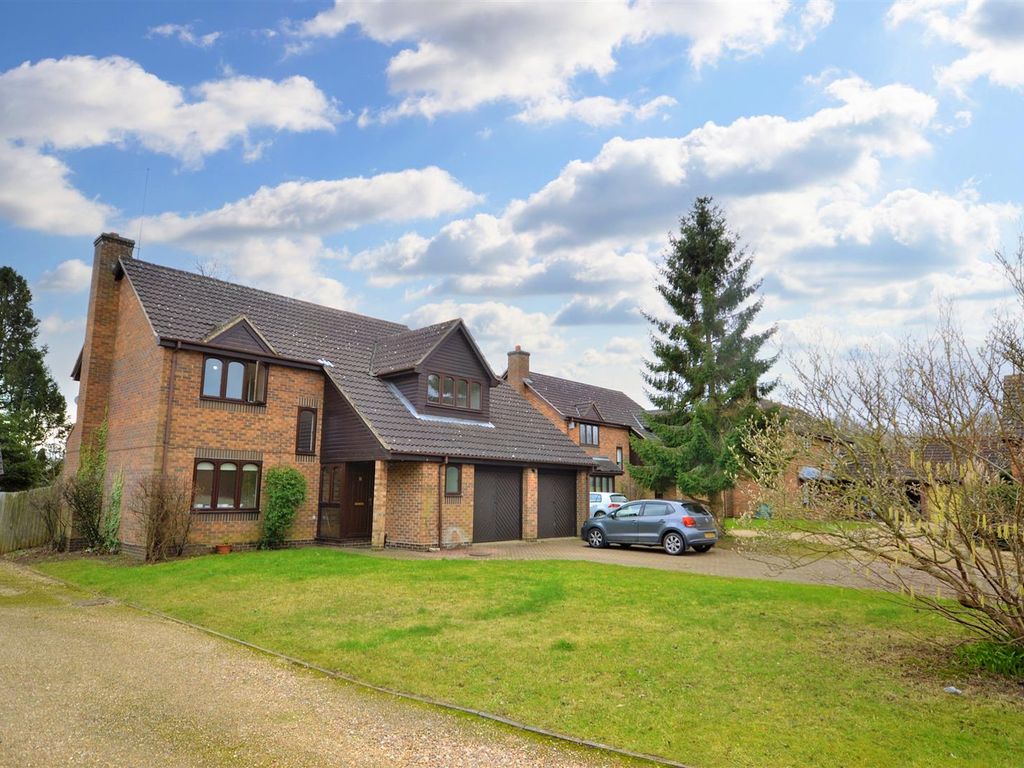 4 bed detached house to rent in Cubleigh Close, Moulton, Northampton