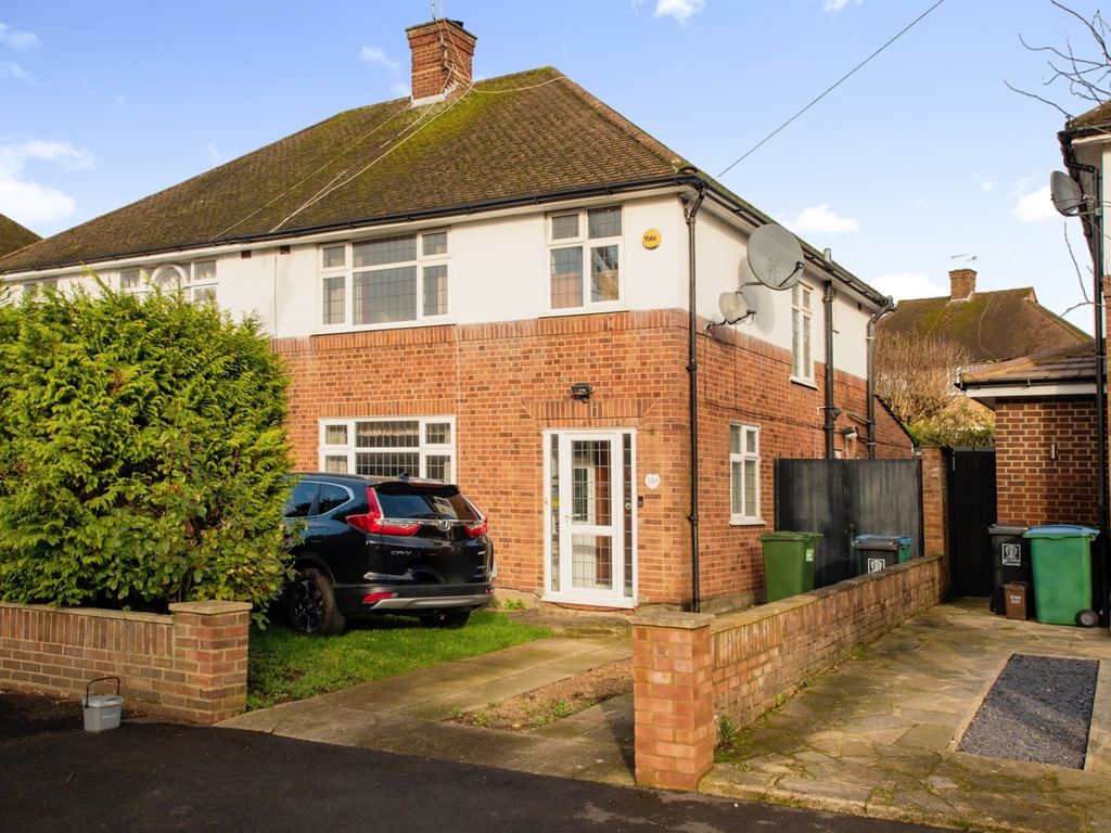 3 bed semidetached house for sale in Parkside Drive, Watford WD17 Zoopla
