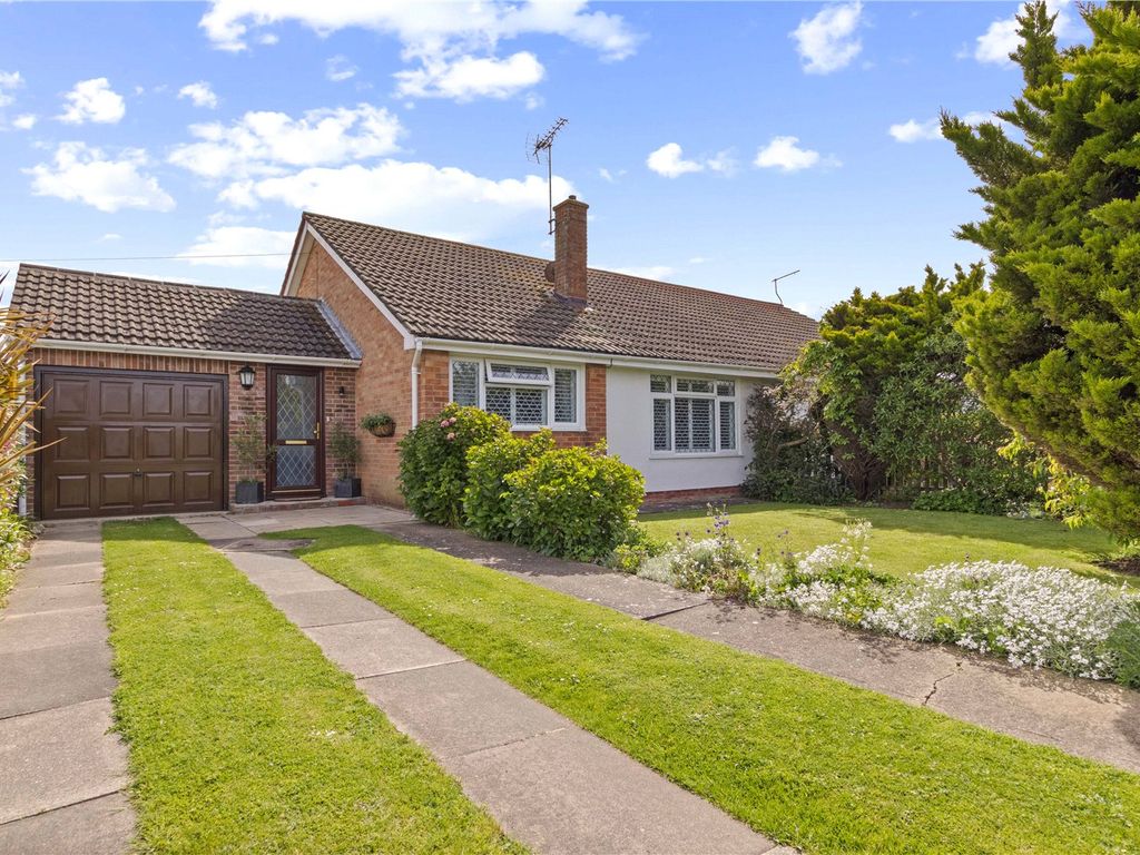 2 bed bungalow for sale in Brooks Lane, Bognor Regis, West Sussex PO22