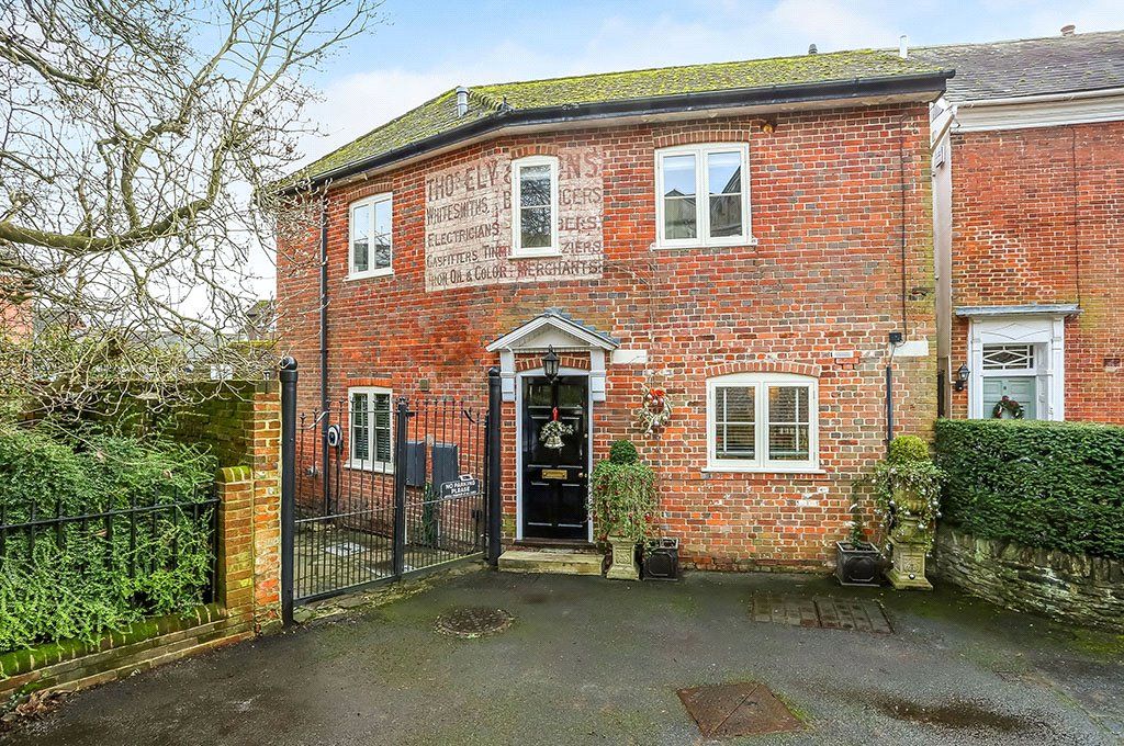 2 bed detached house for sale in Abbey Water, Romsey, Hampshire SO51, £775,000 Zoopla