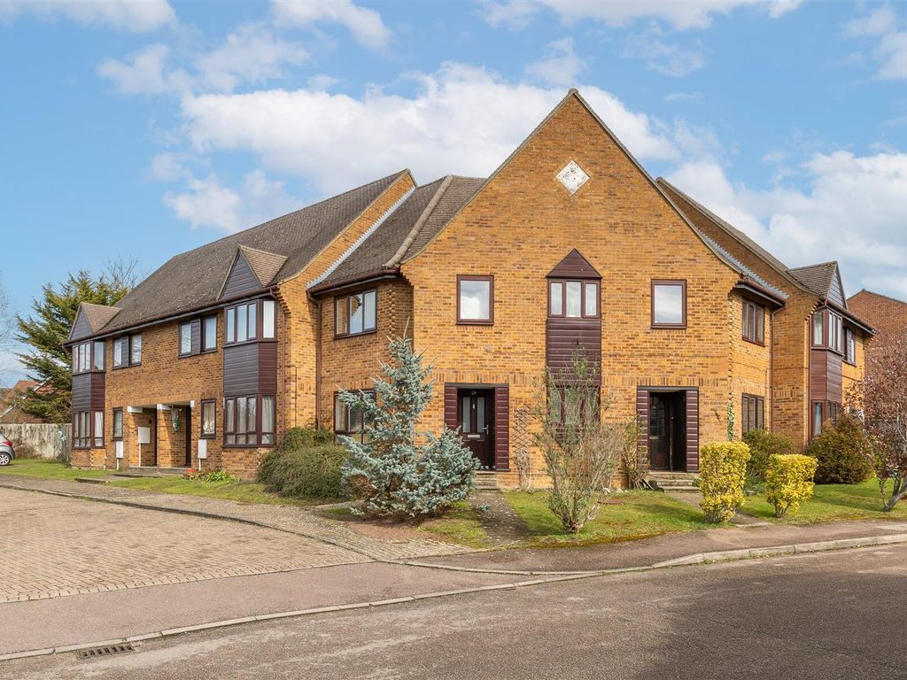 2 bed flat for sale in Bidwell Close, Letchworth Garden City SG6 Zoopla