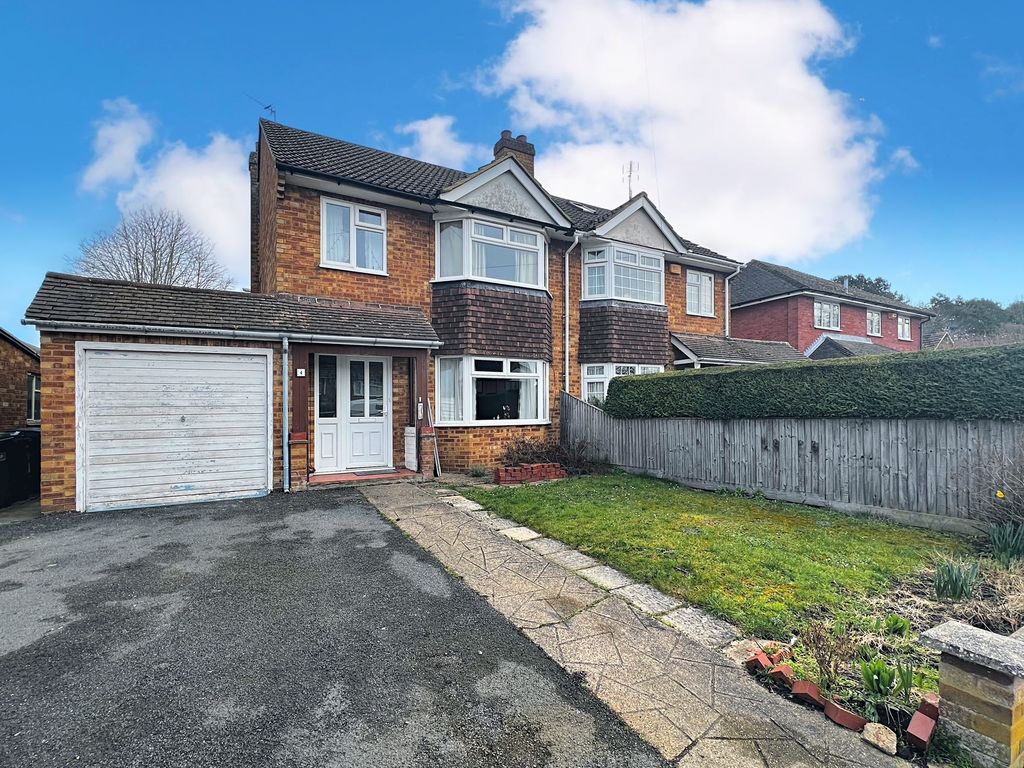 3 bed semidetached house for sale in Westmead, Princes Risborough HP27 Zoopla