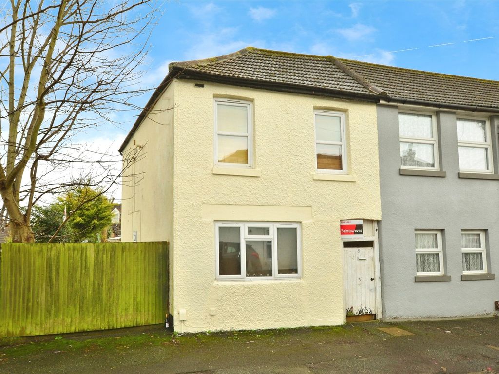 3 bed end terrace house for sale in Arthur Street, Folkestone, Kent