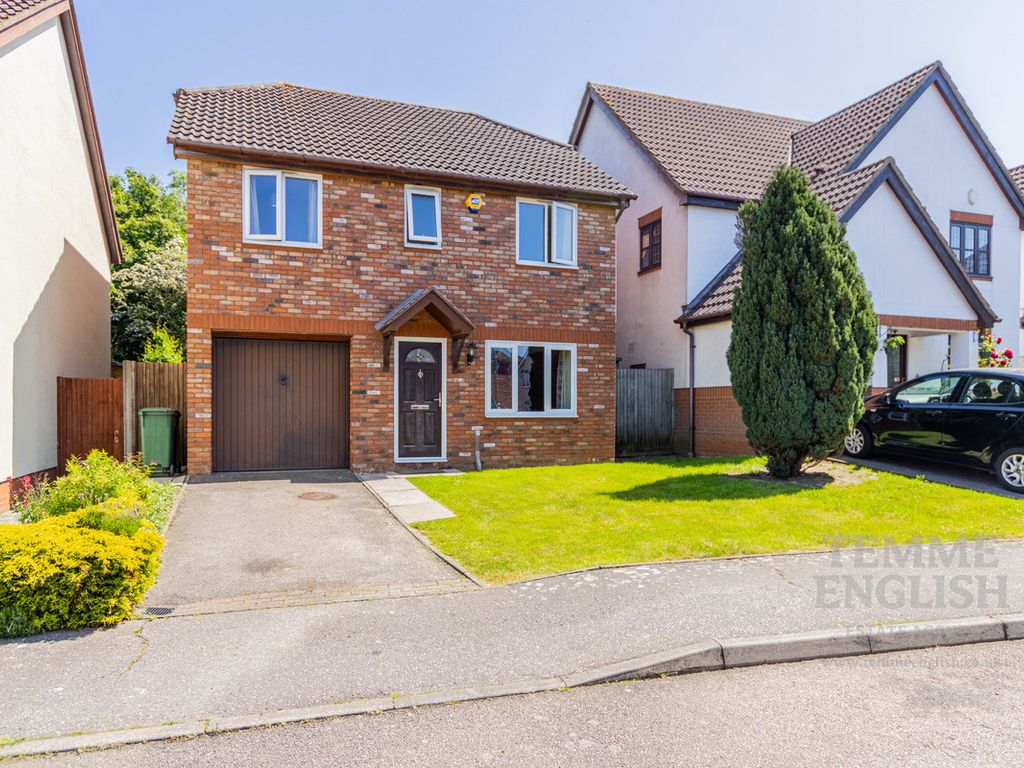 4 bed detached house for sale in Tideswell Close, Braintree CM7 Zoopla