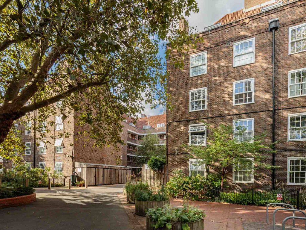 3 bed flat for sale in Pritchards Road, London E2, £585,000 Zoopla