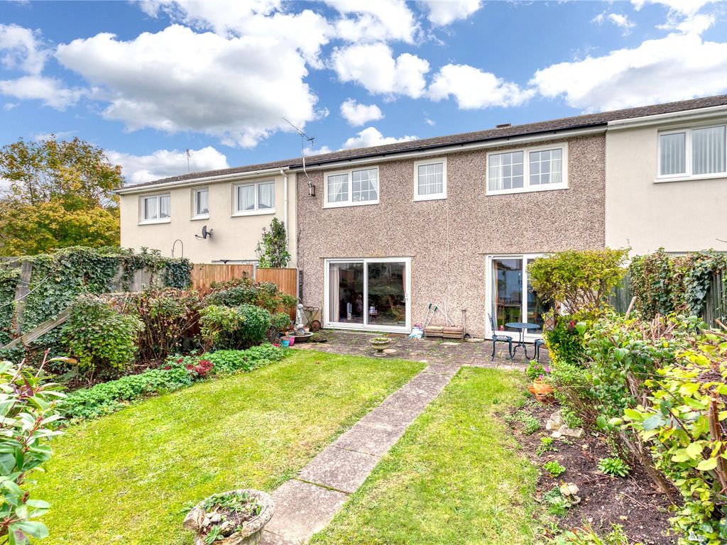 3 bed terraced house for sale in Keldholme, Bracknell, Berkshire RG12