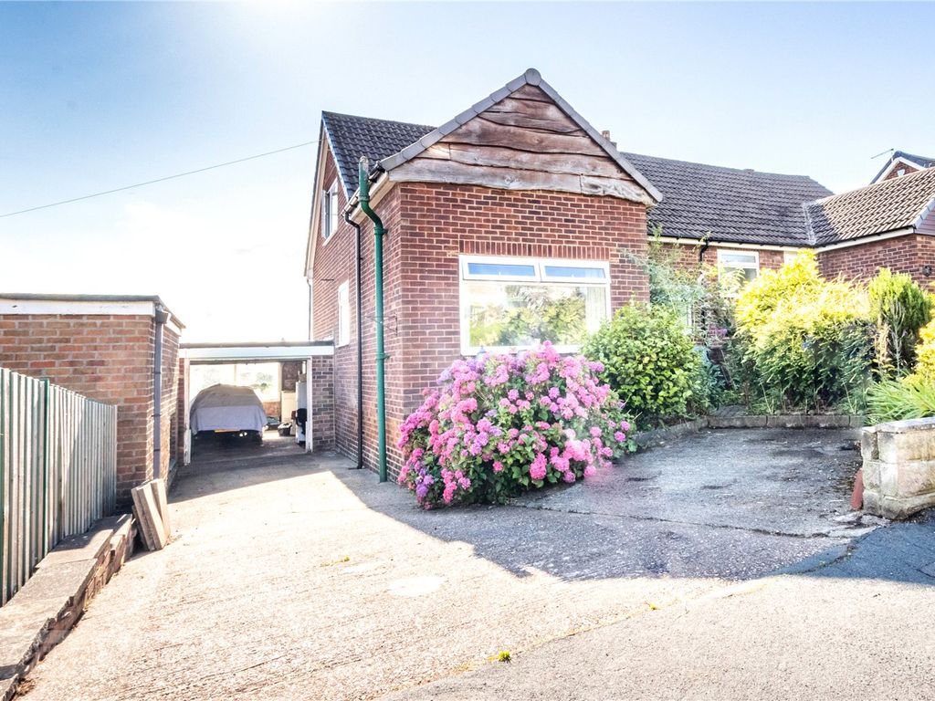 4 bed bungalow for sale in Cherry Tree Drive, Greetland, Halifax, West Yorkshire HX4, £195,000