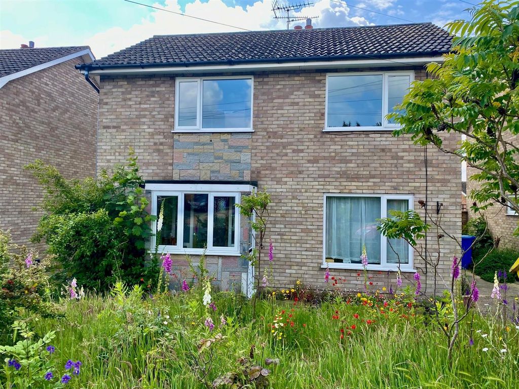 4 bed detached house for sale in Blackberry Way, Oulton Broad