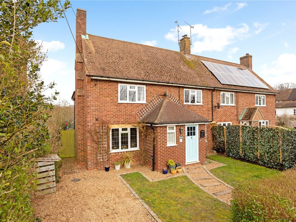4 bed semidetached house for sale in Sandy Lane, Hartley Wintney, Hook