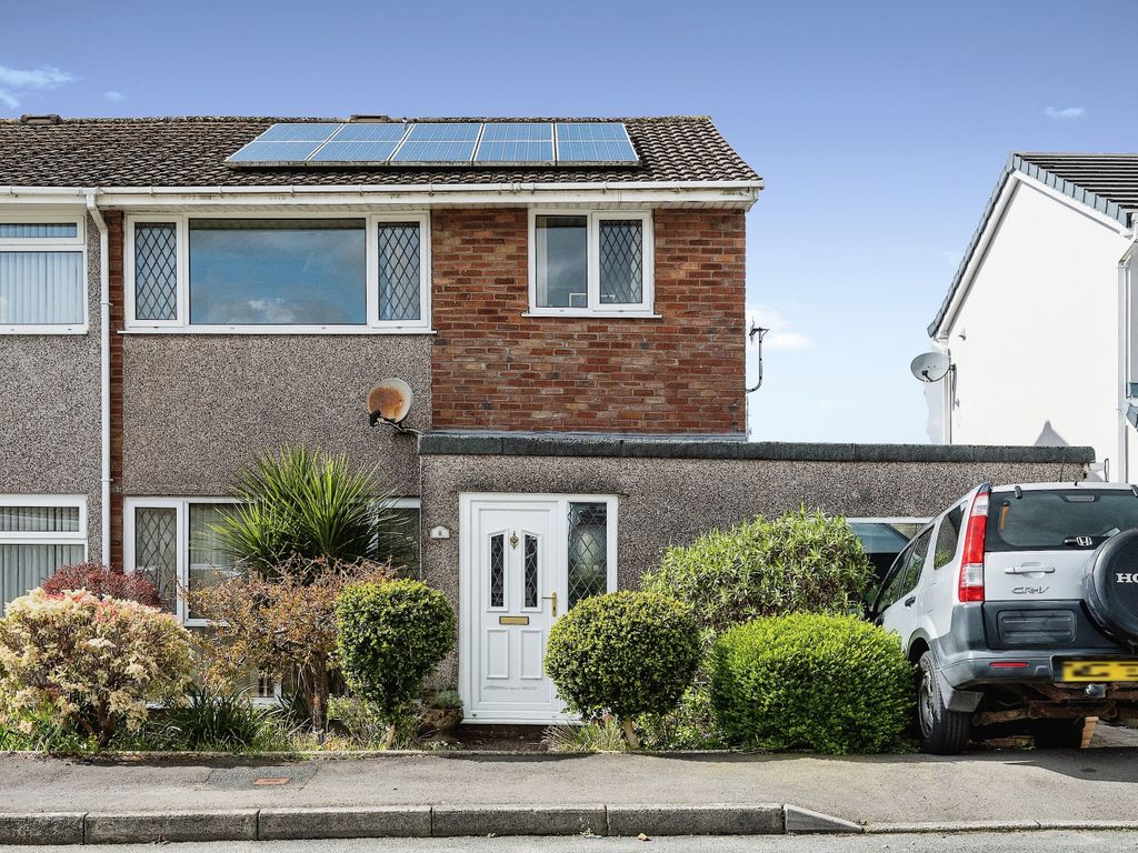 3 bed semidetached house for sale in Maes Rhosyn, Rhos SA8 Zoopla