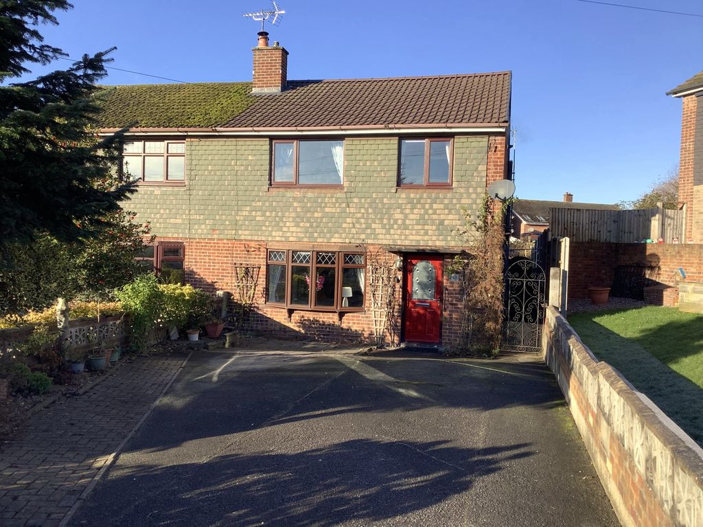 3 bed semidetached house for sale in Wellwood Road, Swadlincote DE11