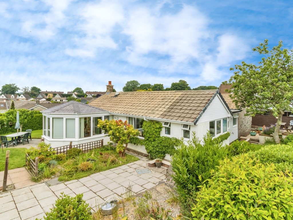 3 bed bungalow for sale in Chaucer Road, Tavistock, Devon PL19, £