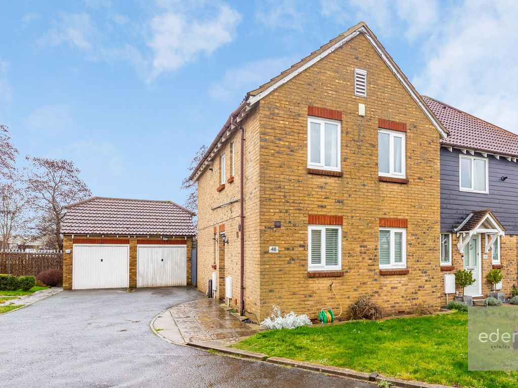 3 bed end terrace house for sale in Tom Joyce Close, Snodland ME6, £340,000 Zoopla