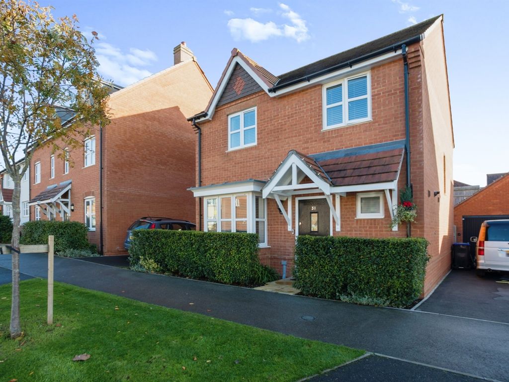 4 bed detached house for sale in Princess Way, Amesbury, Salisbury SP4