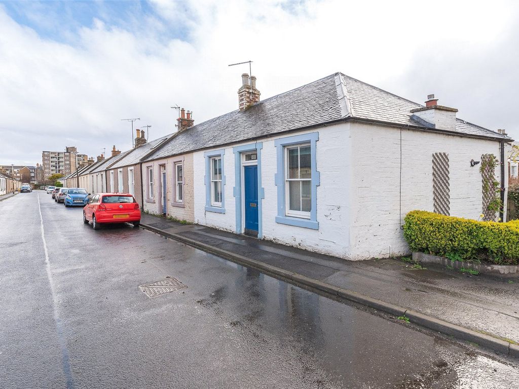 1 bed end terrace house for sale in 49 Adelphi Place, Portobello