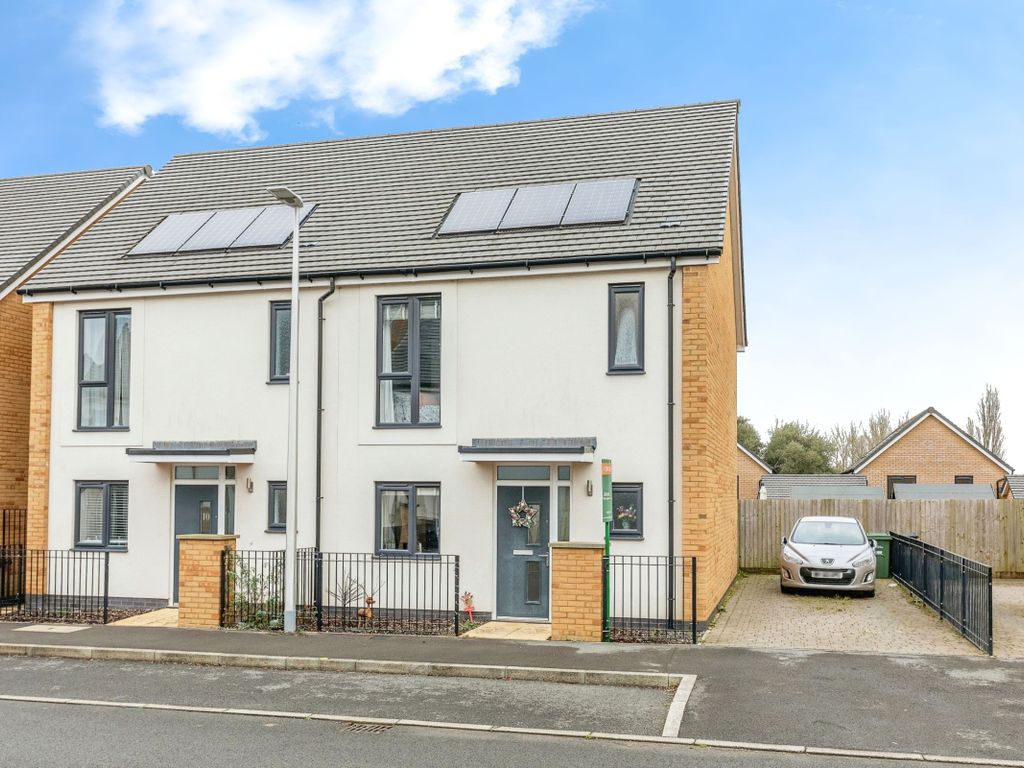 3 bed semidetached house for sale in Mottershead Avenue, Locking