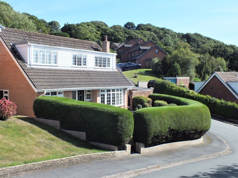 4 bed detached bungalow for sale in Bryn Castell, Conwy LL32 Zoopla