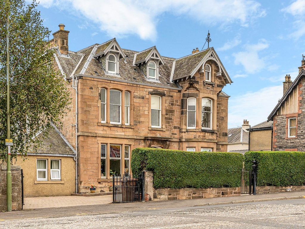 5 bed flat for sale in 35 Duddingston Park, Edinburgh EH15, £550,000