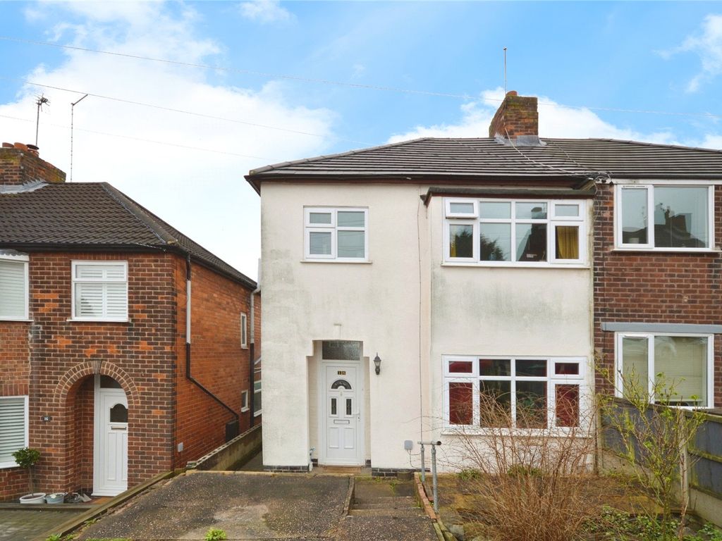 3 bed semidetached house for sale in Highfield Road, Swadlincote