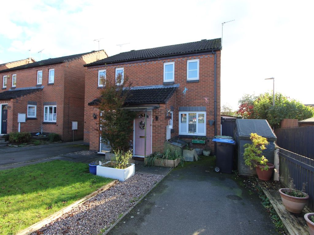 2 bed semidetached house for sale in Rye Hill Avenue, Lutterworth LE17