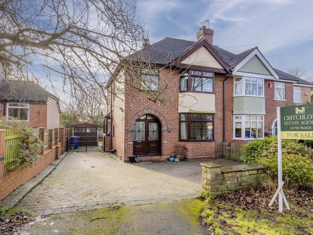 3 bed semidetached house for sale in Seagrave Place, Westlands ST5