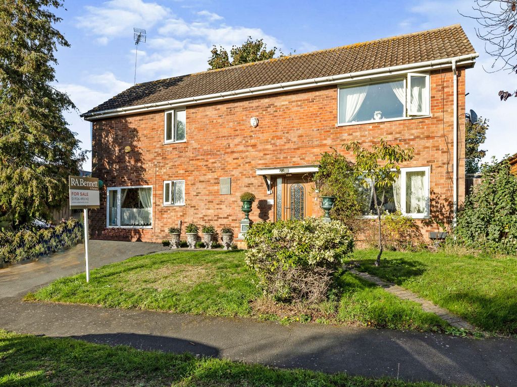 3 bed detached house for sale in Oakwood Grove, Warwick, Warwickshire