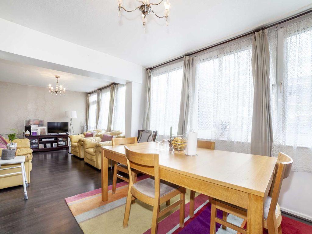 Daniel Gardens, Daniel Gardens, London SE15  