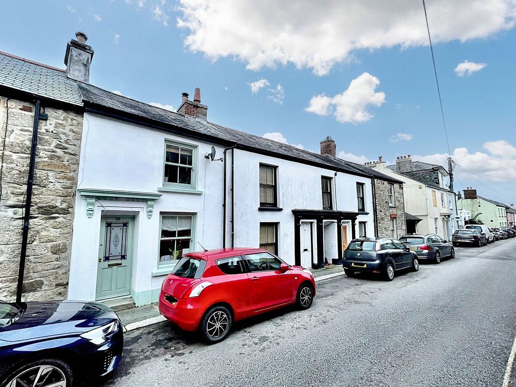 2 bed cottage for sale in West Street, Penryn TR10, £250,000 Zoopla