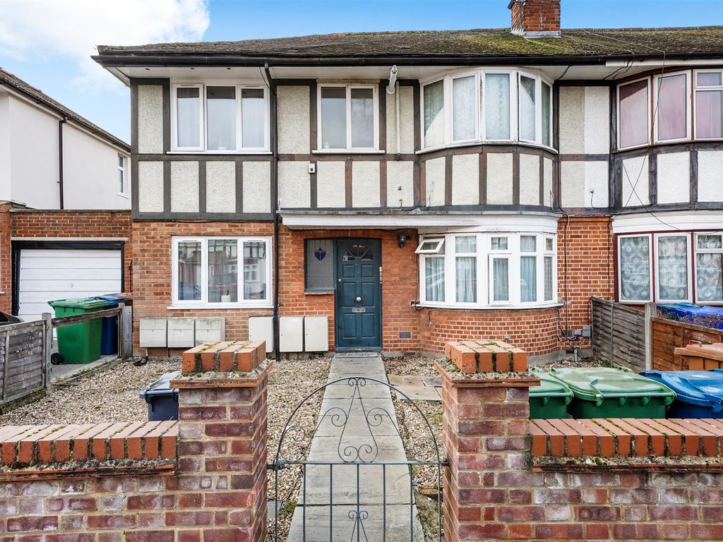 2 bed for sale in Sandringham Crescent, South Harrow, Harrow