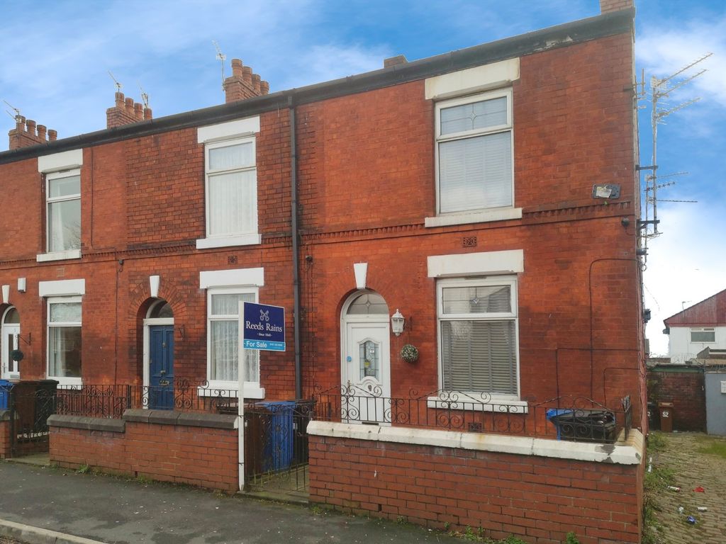2 bed end terrace house for sale in Barlow Lane North, Reddish, Stockport, Cheshire SK5, £