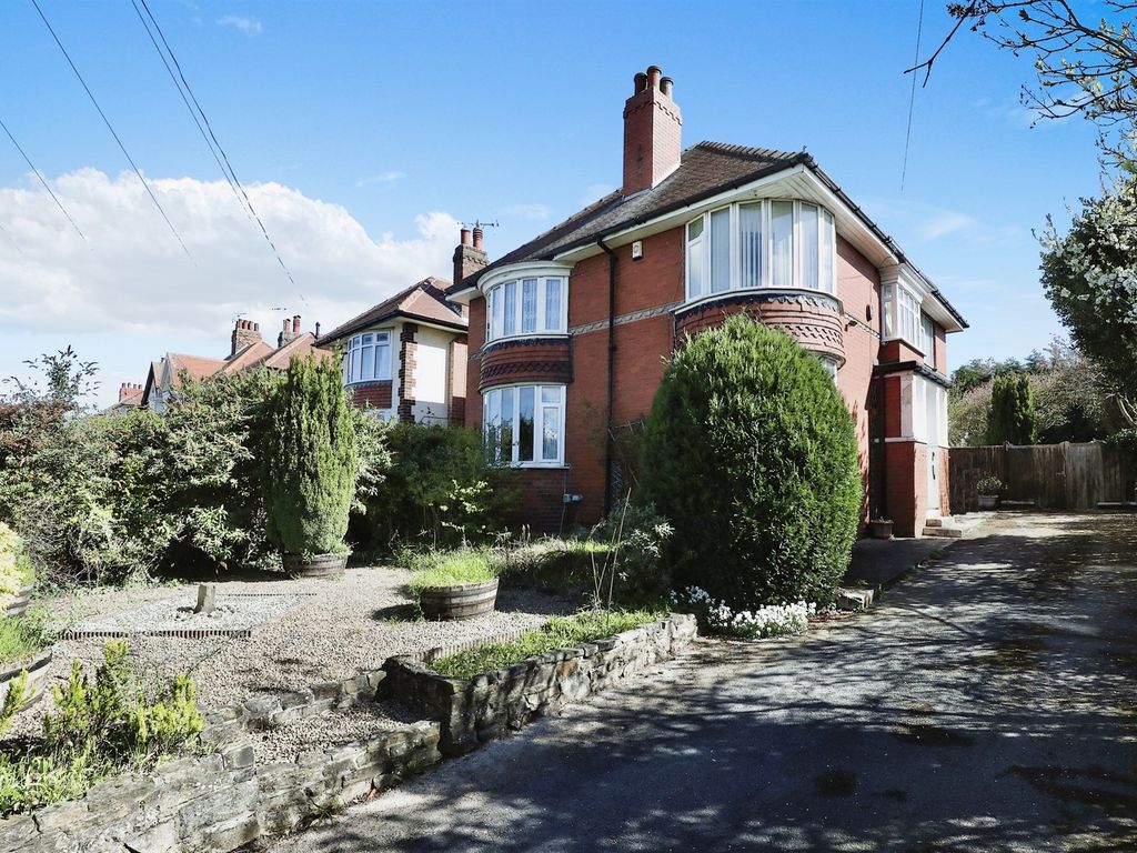 4 bed detached house for sale in Carlton Road, Worksop S81 Zoopla