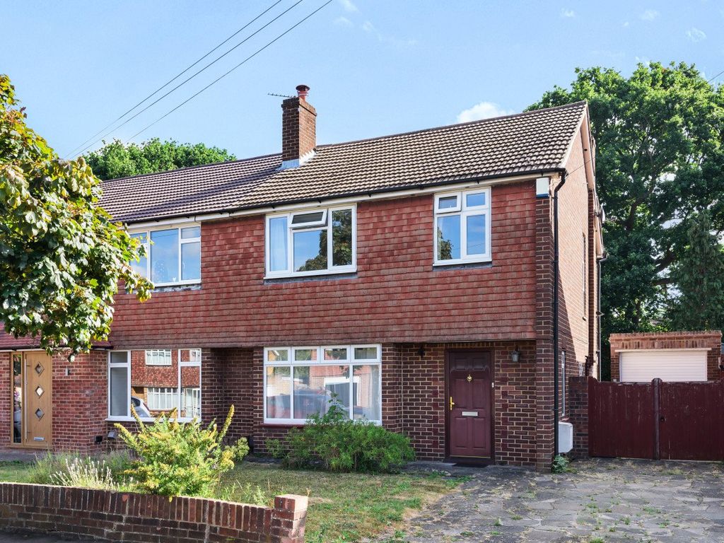 3 bed semidetached house for sale in Rolleston Avenue, Petts Wood BR5 Zoopla