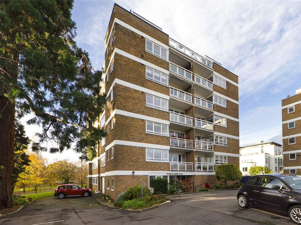 Albert Road, Cheltenham, Gloucestershire GL52  