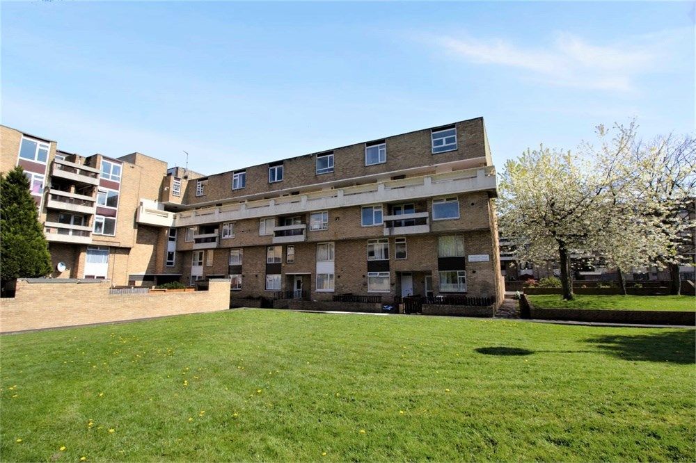 3 bed flat for sale in Waterloo Walk, Washington NE37 Zoopla